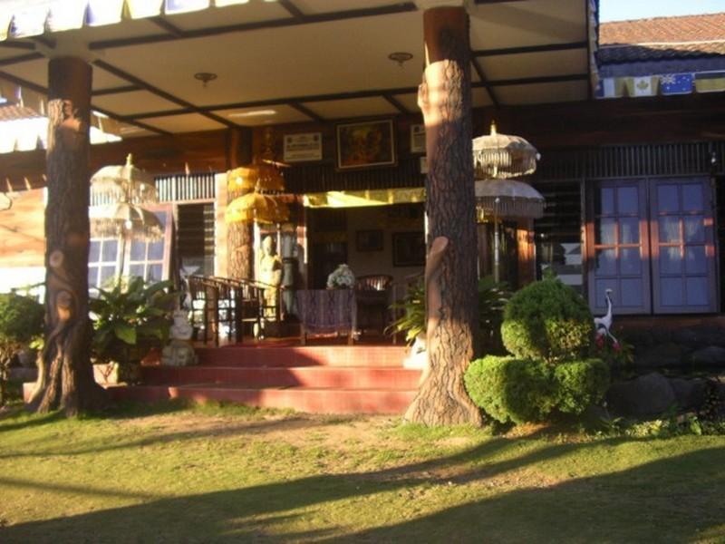 Country Hotel Trawas Εξωτερικό φωτογραφία